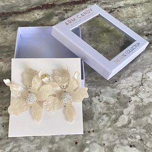 Ivory Lily Earrings
